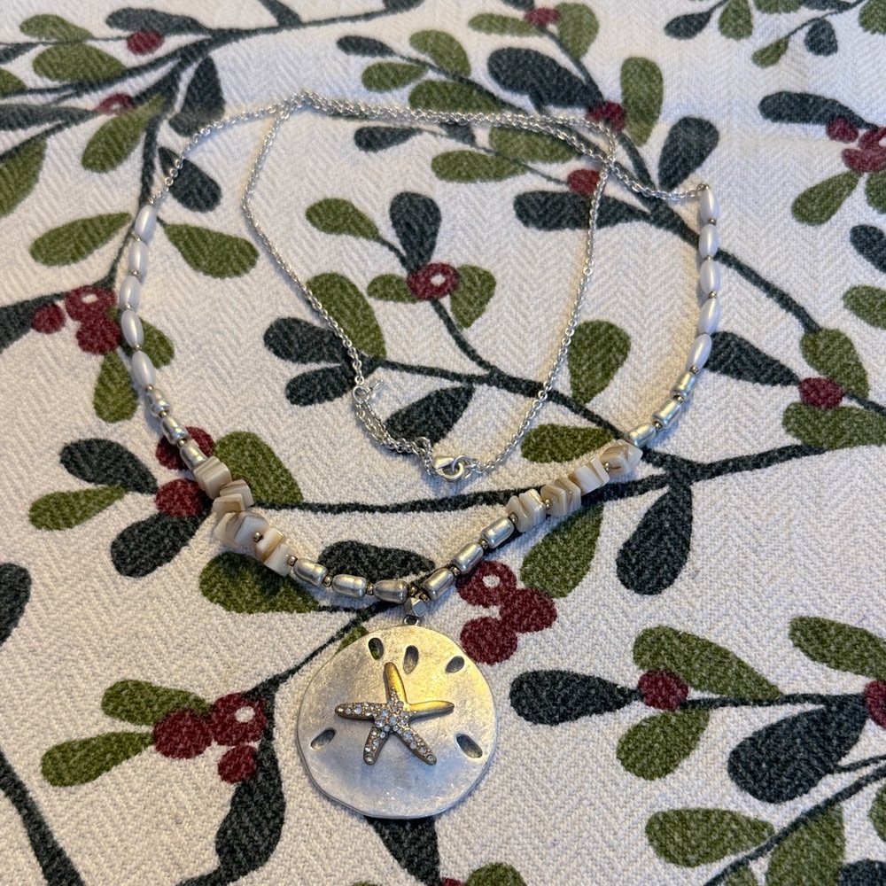 Silver Starfish Pendant Necklace